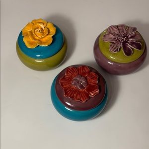 Ceramic trinket box with flower lid set of 3